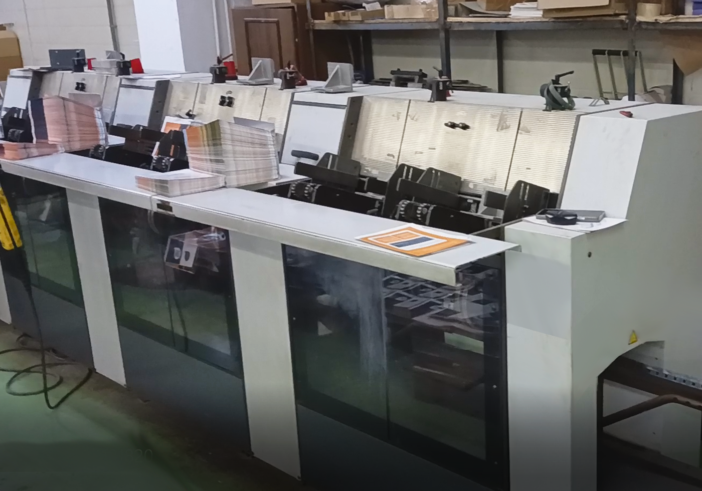 Вкладочно-швейно-резальный агрегат Heidelberg ST 100/2